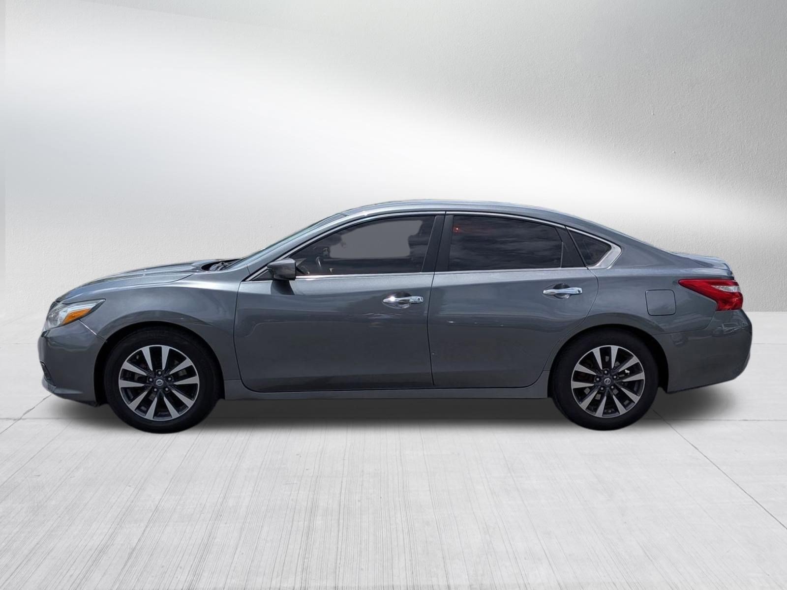 nissan altima 2017 1N4AL3AP4HC180513 image nissan altima 2017 1N4AL3AP4HC180513 image