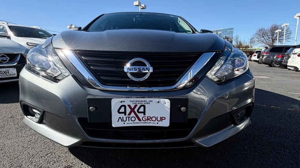 nissan altima 2017 1N4AL3AP6HC196664 image nissan altima 2017 1N4AL3AP6HC196664 image