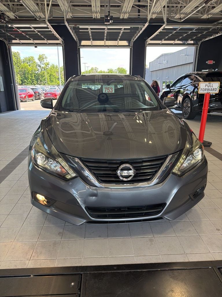 nissan altima 2017 1N4AL3AP8HC136966 image nissan altima 2017 1N4AL3AP8HC136966 image