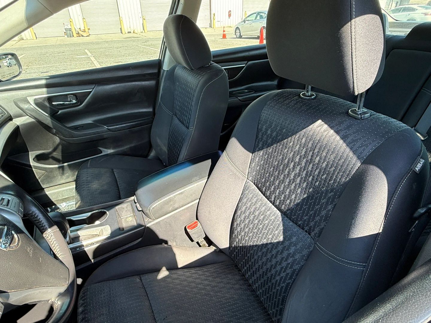 nissan altima 2017 1N4AL3AP6HC127103 image nissan altima 2017 1N4AL3AP6HC127103 image