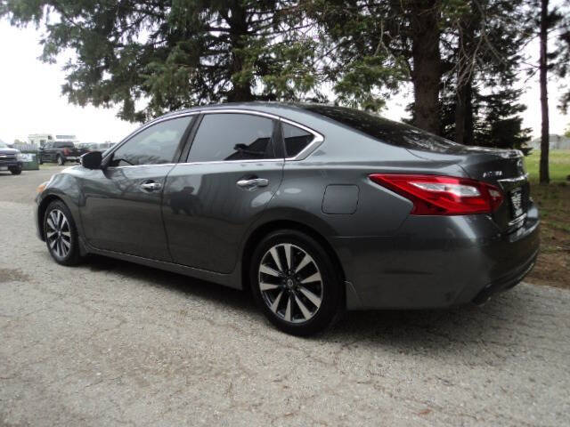 nissan altima 2017 1N4AL3AP6HC126744 image nissan altima 2017 1N4AL3AP6HC126744 image