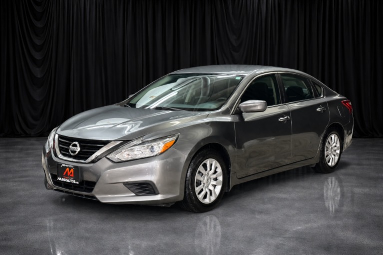 nissan altima 2017 1N4AL3AP7HC479834 image nissan altima 2017 1N4AL3AP7HC479834 image
