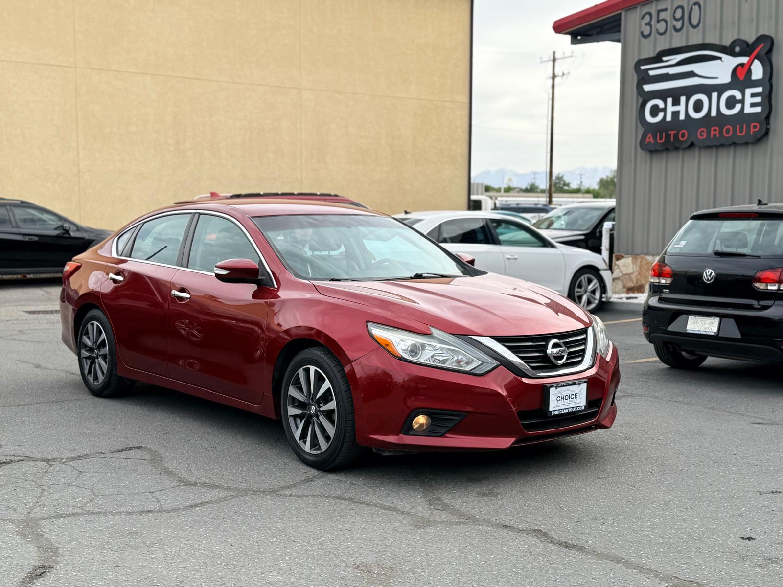 nissan altima 2017 1N4AL3AP7HC276104 image nissan altima 2017 1N4AL3AP7HC276104 image