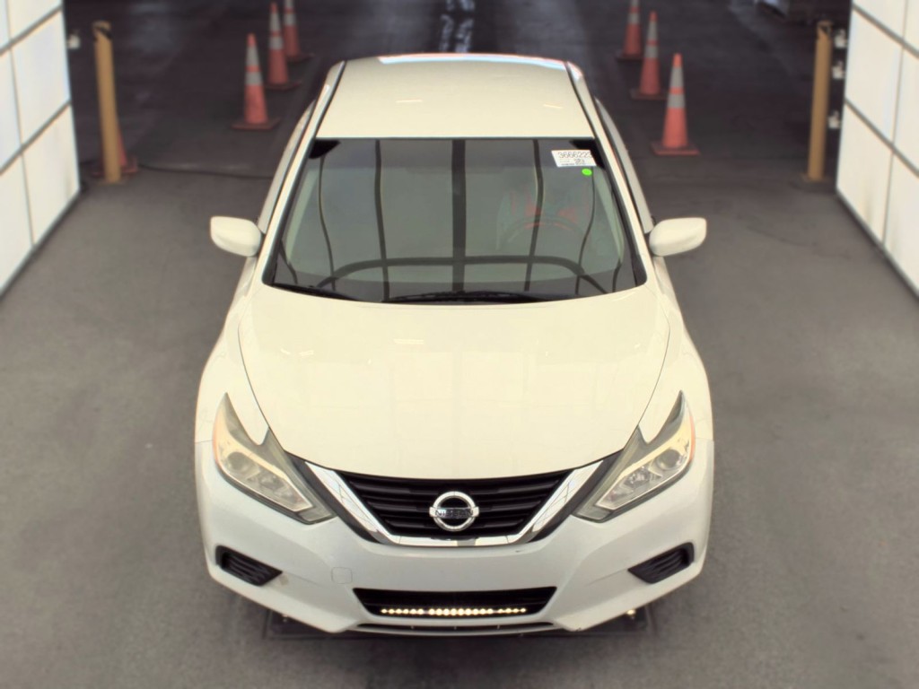 nissan altima 2017 1N4AL3AP7HC240901 image nissan altima 2017 1N4AL3AP7HC240901 image