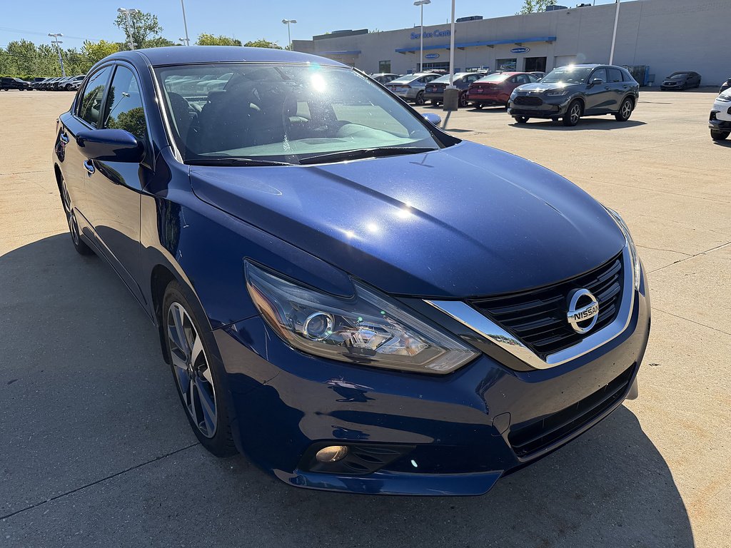 nissan altima 2017 1N4AL3AP4HC483839 image nissan altima 2017 1N4AL3AP4HC483839 image