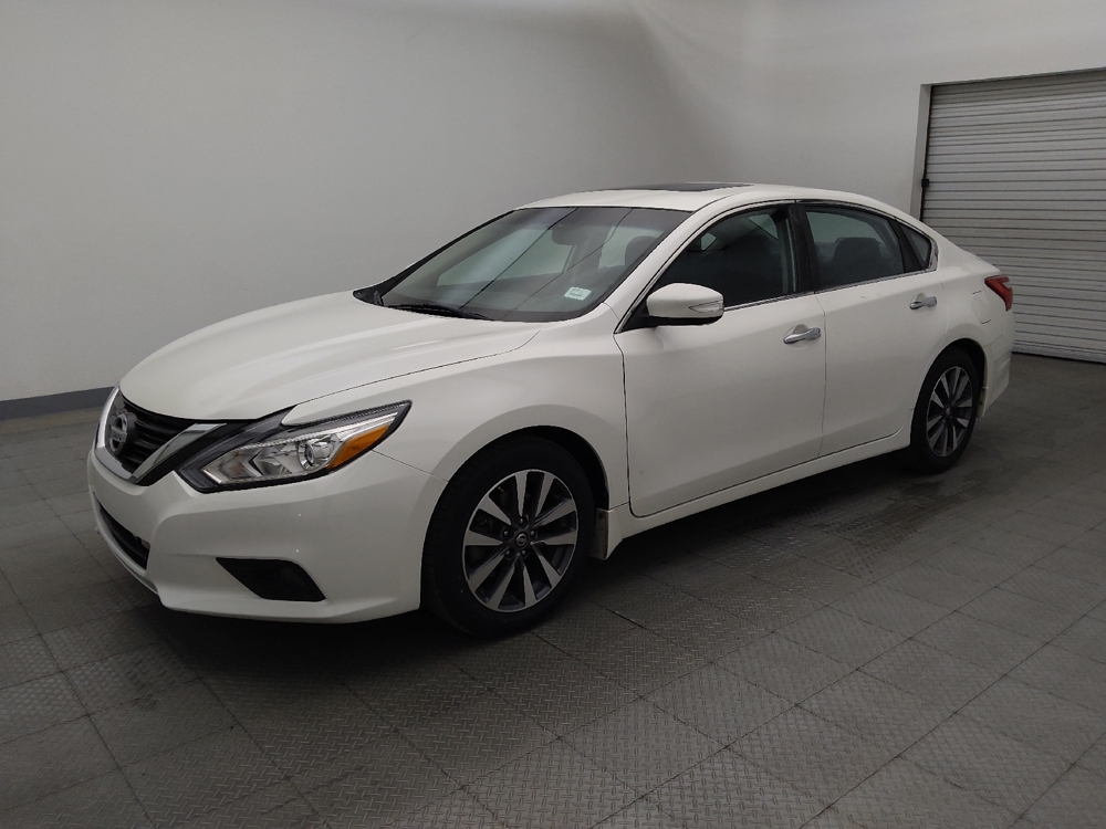 nissan altima 2017 1N4AL3AP7HC133492 image nissan altima 2017 1N4AL3AP7HC133492 image