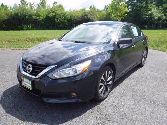 nissan altima 2017 1N4AL3AP8HC193202 image nissan altima 2017 1N4AL3AP8HC193202 image