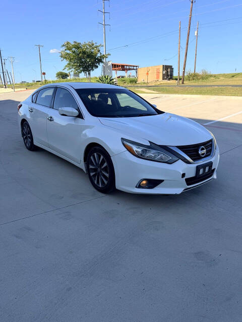 nissan altima 2017 1N4AL3AP4HC169334 image nissan altima 2017 1N4AL3AP4HC169334 image