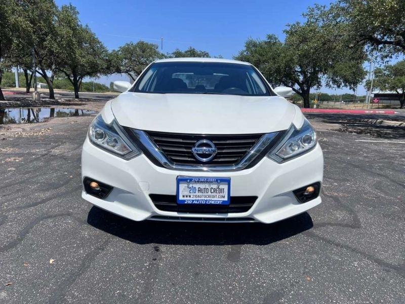 nissan altima 2017 1N4AL3AP7HC152592 image nissan altima 2017 1N4AL3AP7HC152592 image
