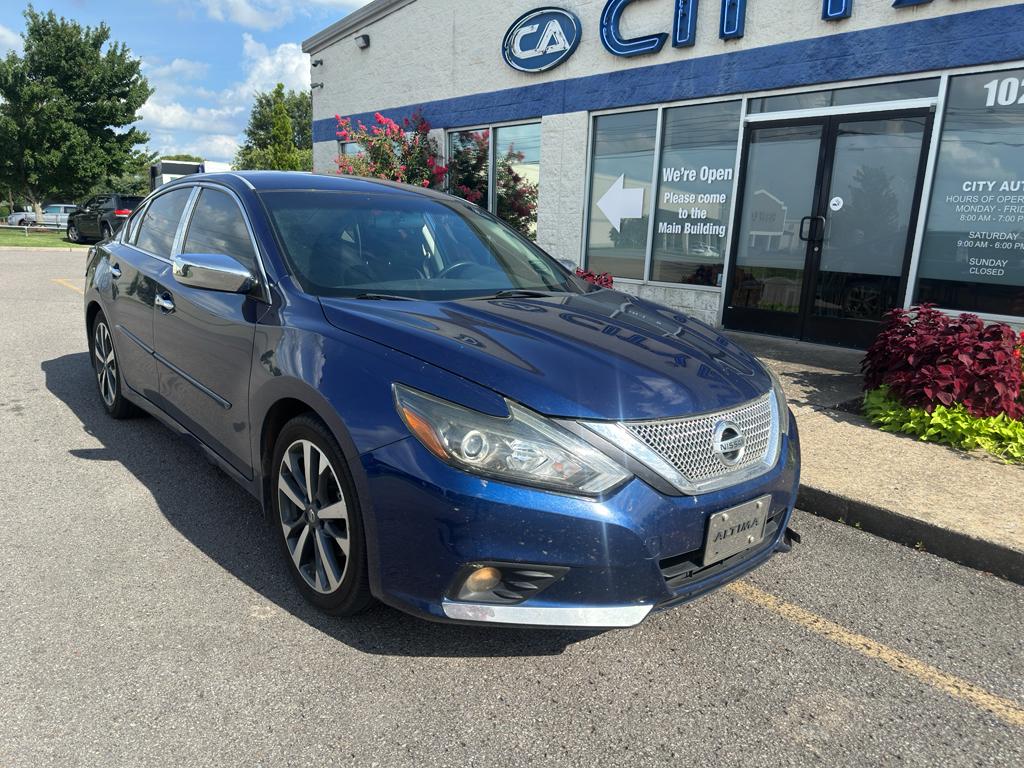 nissan altima 2017 1N4AL3AP8HC487893 image nissan altima 2017 1N4AL3AP8HC487893 image