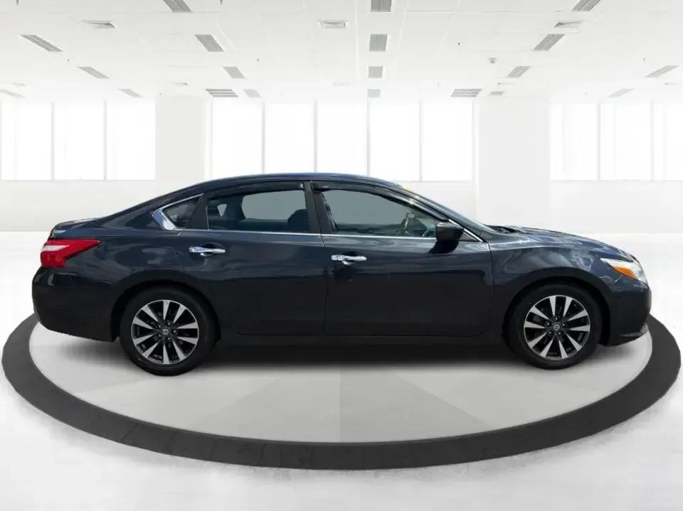 nissan altima 2017 1N4AL3AP3HC147440 image nissan altima 2017 1N4AL3AP3HC147440 image