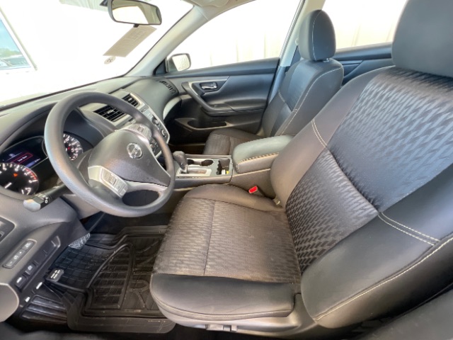 nissan altima 2017 1N4AL3AP2HC495889 image nissan altima 2017 1N4AL3AP2HC495889 image