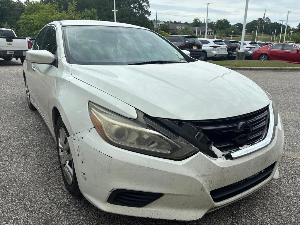 nissan altima 2017 1N4AL3AP6HC139395 image nissan altima 2017 1N4AL3AP6HC139395 image