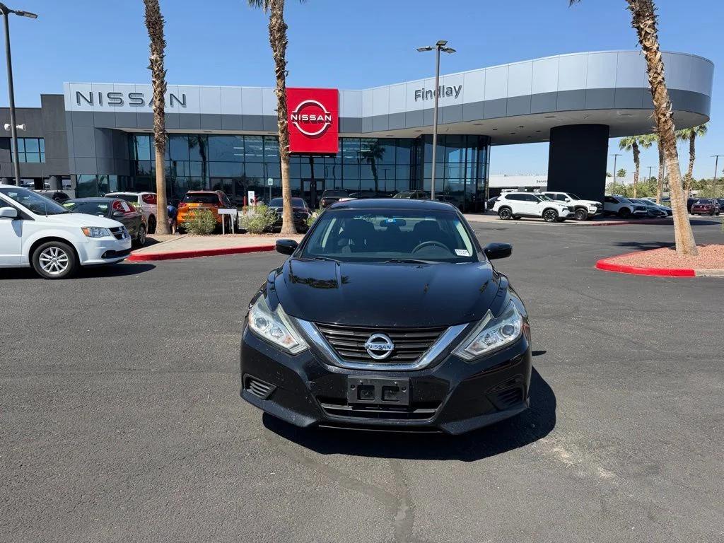 nissan altima 2017 1N4AL3AP5HC215303 image nissan altima 2017 1N4AL3AP5HC215303 image