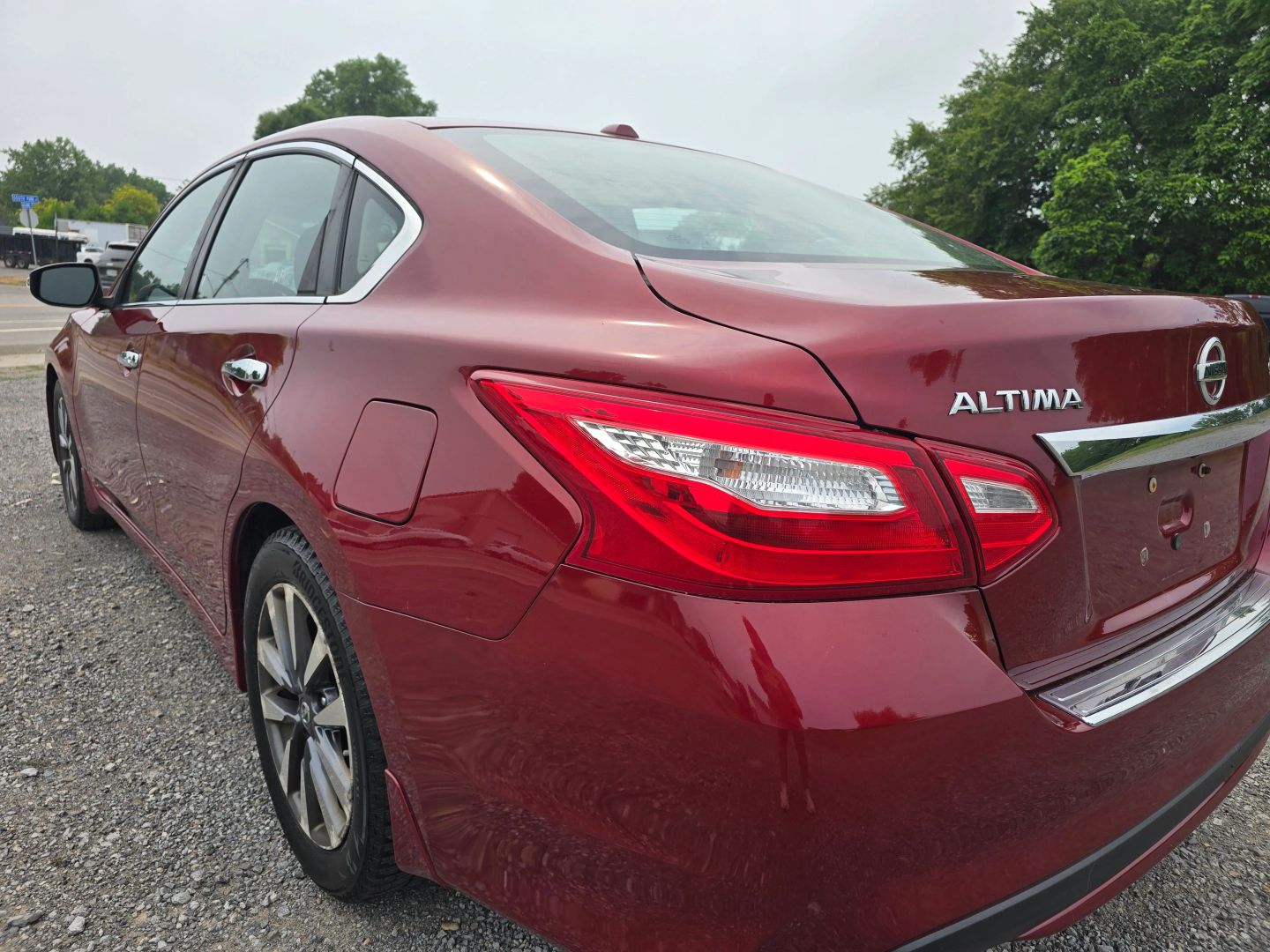 nissan altima 2017 1N4AL3AP9HC471587 image nissan altima 2017 1N4AL3AP9HC471587 image
