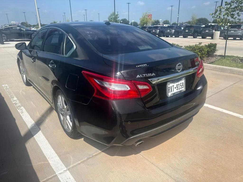 nissan altima 2017 1N4BL3APXHC192315 image nissan altima 2017 1N4BL3APXHC192315 image