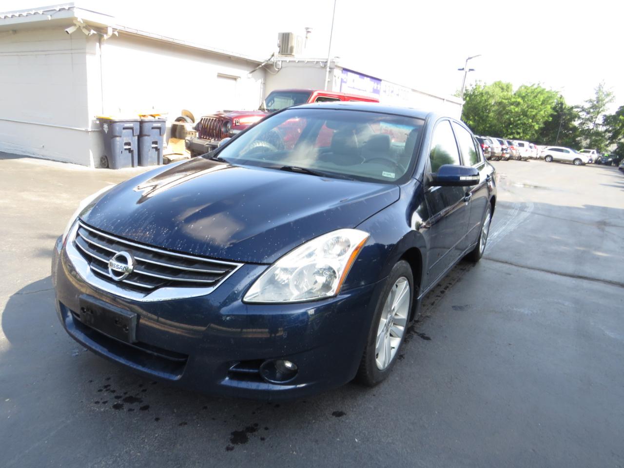 nissan altima 2012 1N4BL2AP7CN569707 image nissan altima 2012 1N4BL2AP7CN569707 image