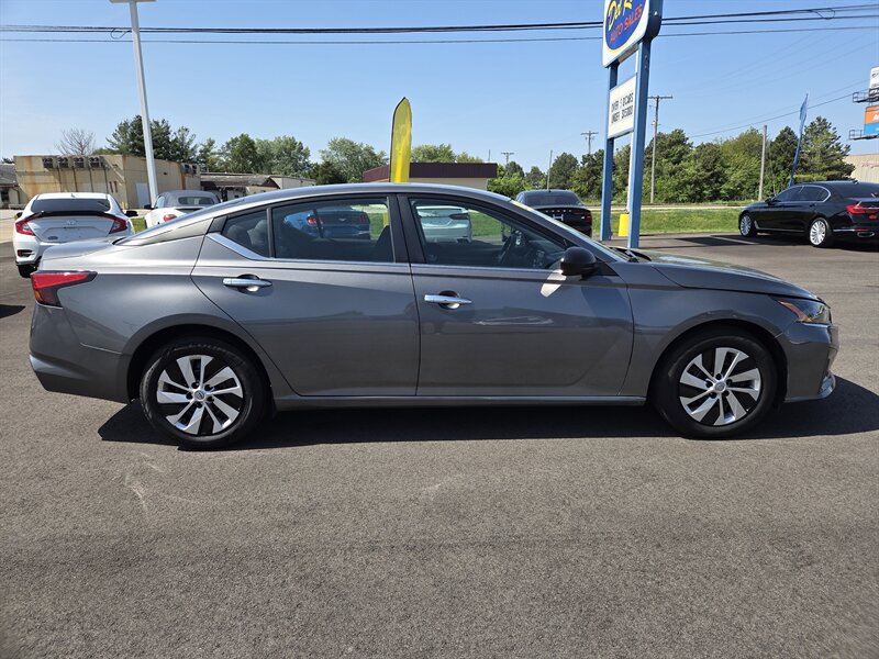 nissan altima 2024 1N4BL4BV8RN373017 image nissan altima 2024 1N4BL4BV8RN373017 image