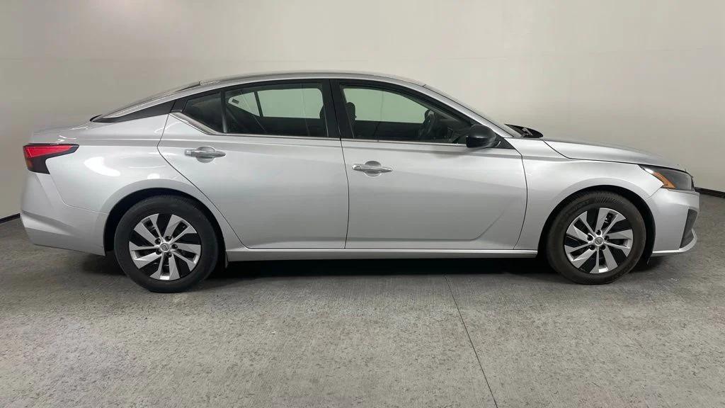 nissan altima 2024 1N4BL4BV7RN410185 image nissan altima 2024 1N4BL4BV7RN410185 image