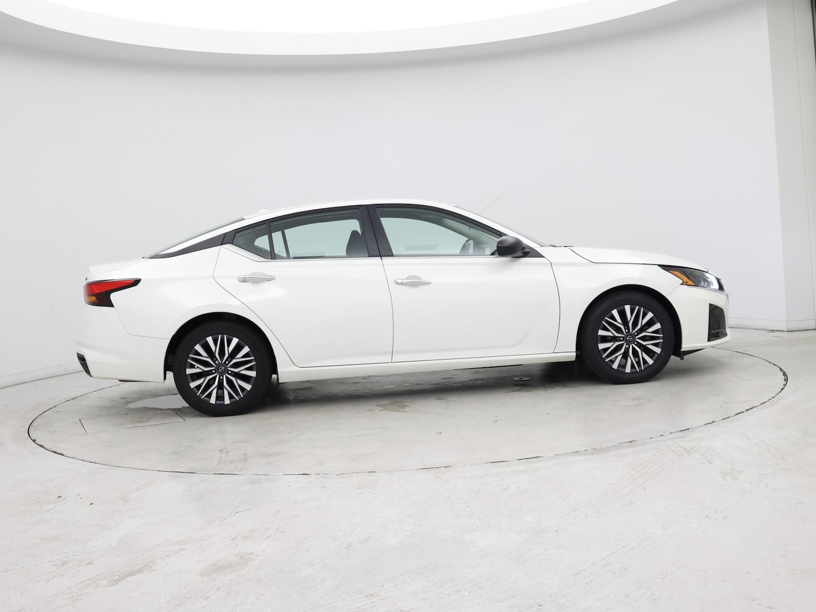 nissan altima 2024 1N4BL4DVXRN325547 image nissan altima 2024 1N4BL4DVXRN325547 image