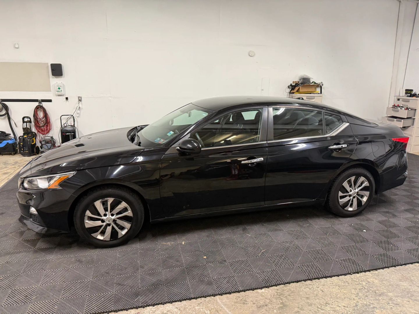nissan altima 2020 1N4BL4BV3LC152623 image nissan altima 2020 1N4BL4BV3LC152623 image