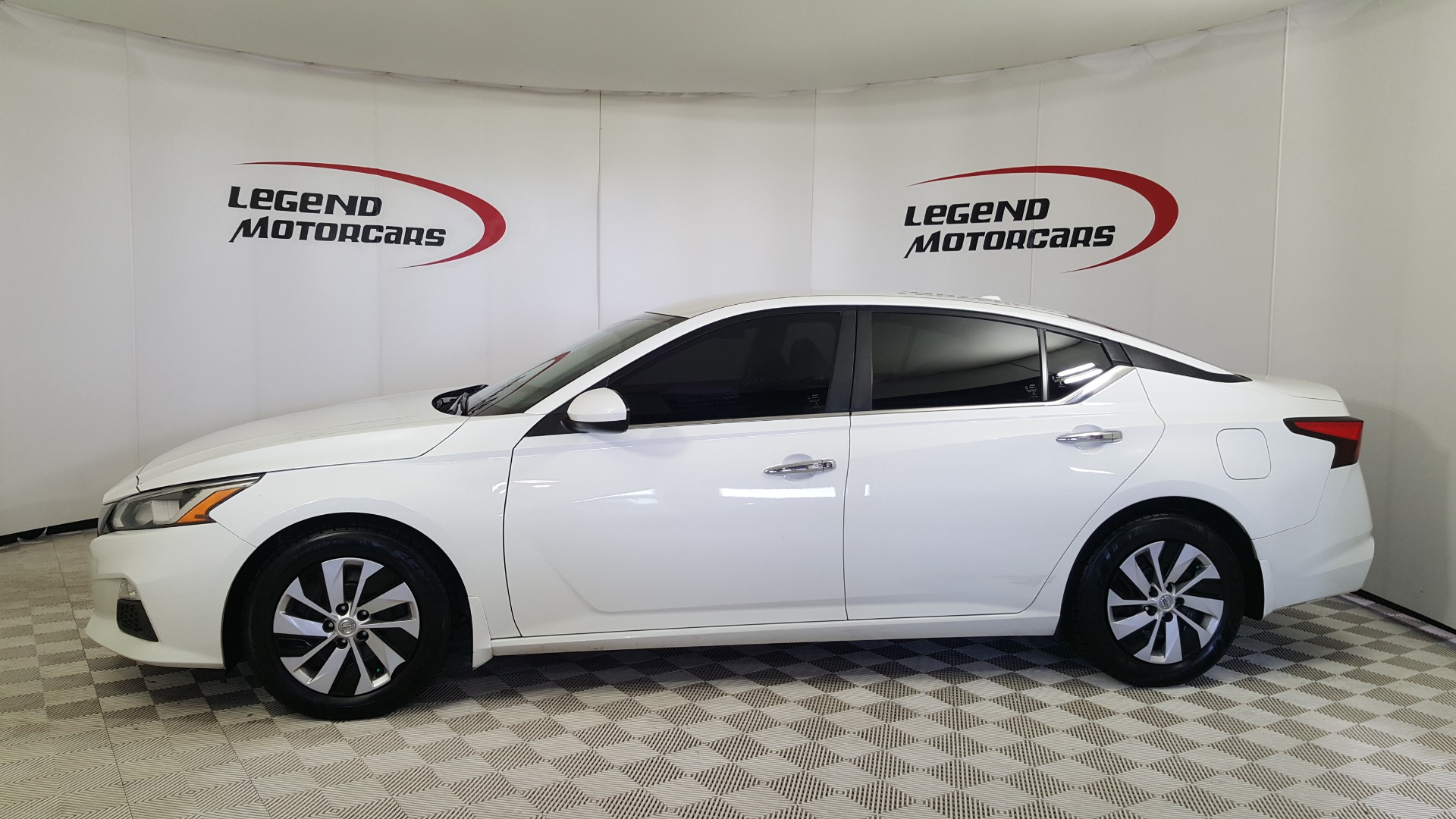 nissan altima 2020 1N4BL4BV1LC225715 image nissan altima 2020 1N4BL4BV1LC225715 image