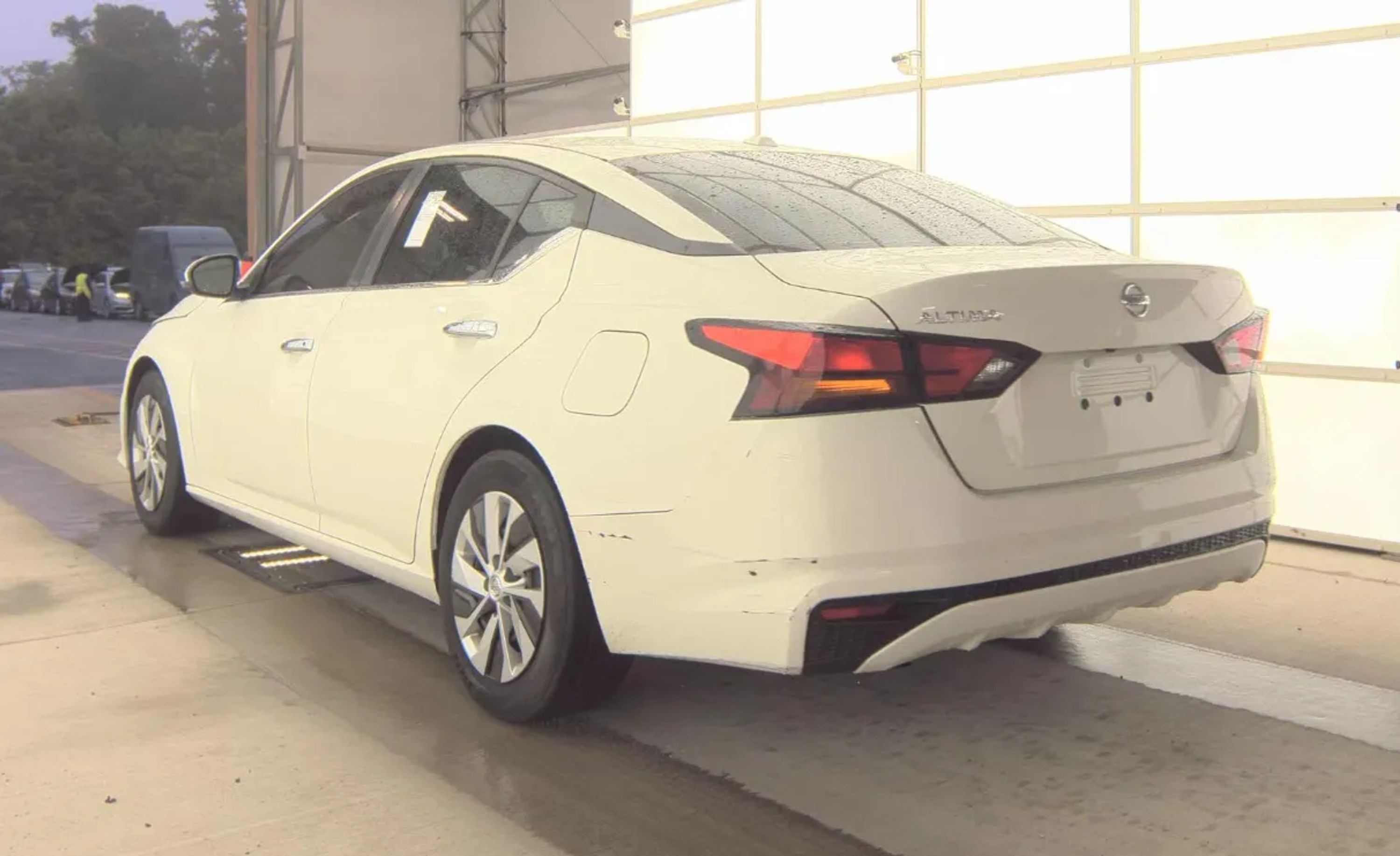 nissan altima 2020 1N4BL4BV7LC250490 image nissan altima 2020 1N4BL4BV7LC250490 image