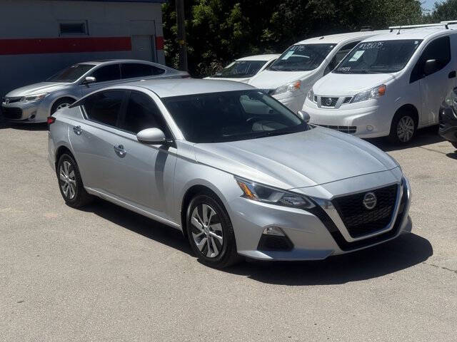 nissan altima 2020 1N4BL4BW0LN323485 image nissan altima 2020 1N4BL4BW0LN323485 image