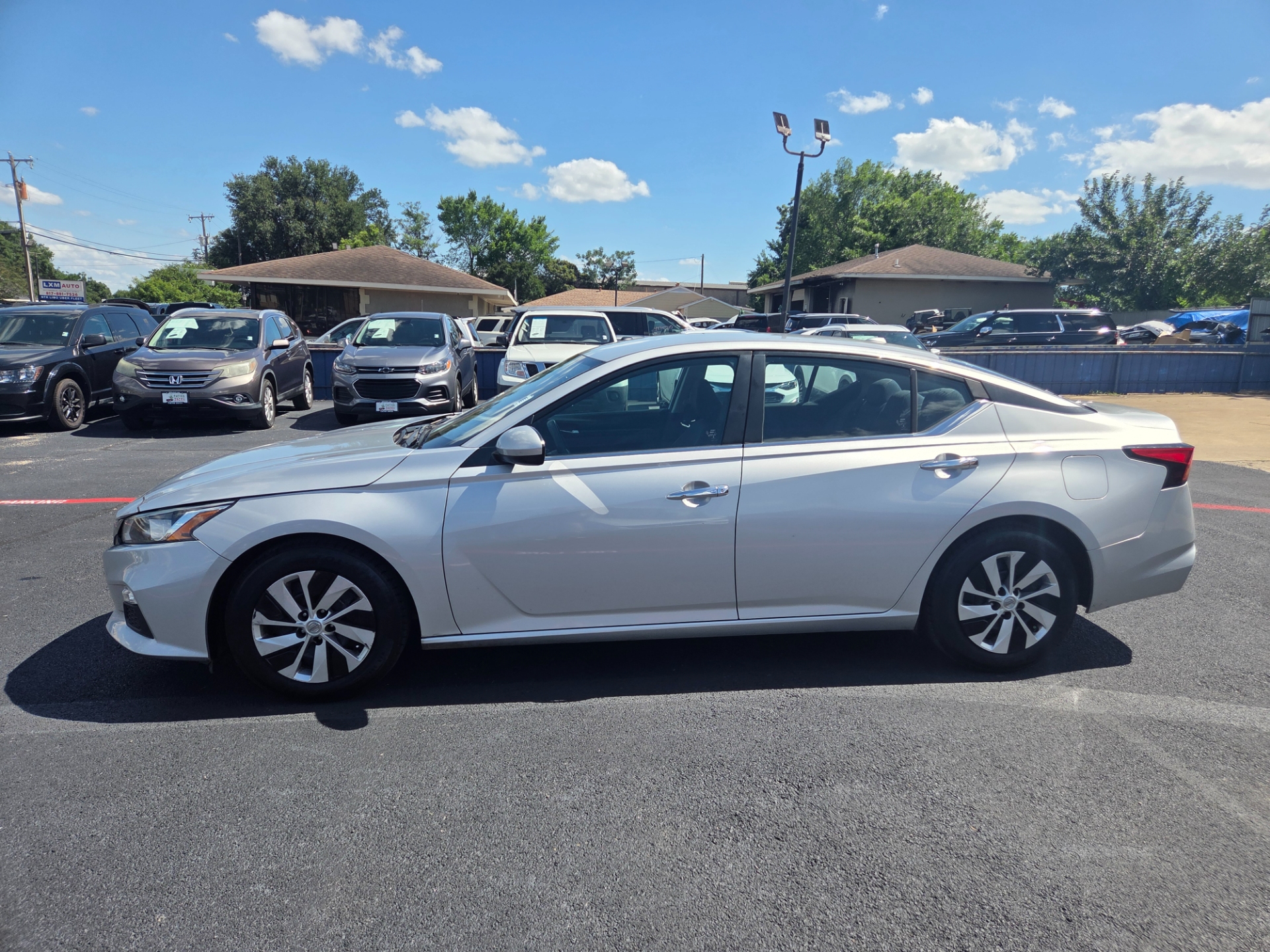 nissan altima 2020 1N4BL4BV4LC246574 image nissan altima 2020 1N4BL4BV4LC246574 image