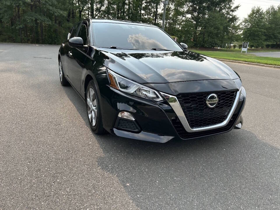nissan altima 2020 1N4BL4BV2LC190585 image nissan altima 2020 1N4BL4BV2LC190585 image