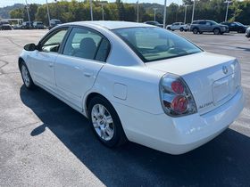 nissan altima 2005 1N4AL11D45C327337 image nissan altima 2005 1N4AL11D45C327337 image