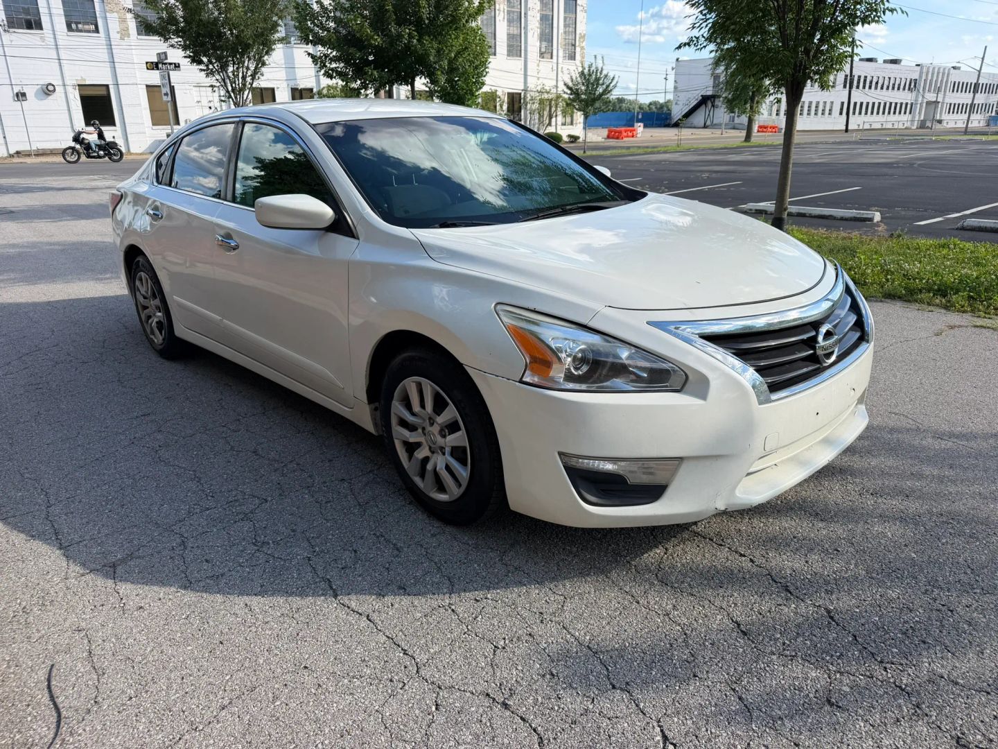 nissan altima 2015 1N4AL3AP4FN336521 image nissan altima 2015 1N4AL3AP4FN336521 image
