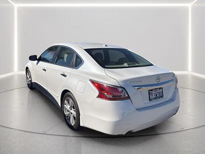 nissan altima 2015 1N4AL3AP8FC111692 image nissan altima 2015 1N4AL3AP8FC111692 image
