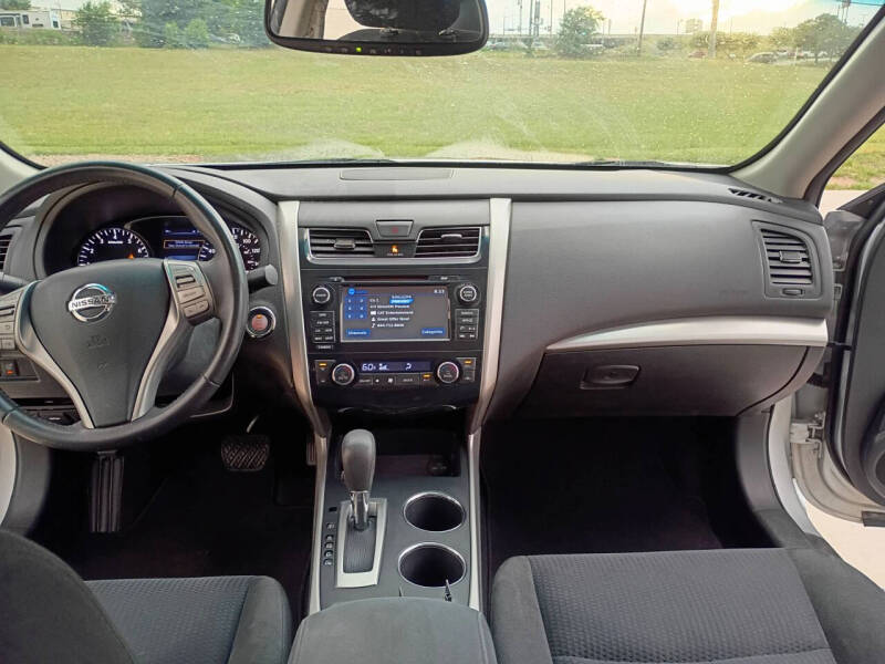nissan altima 2015 1N4AL3AP9FC121339 image nissan altima 2015 1N4AL3AP9FC121339 image