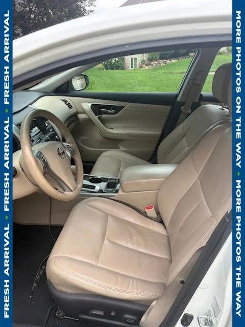 nissan altima 2015 1N4AL3AP3FN887300 image nissan altima 2015 1N4AL3AP3FN887300 image