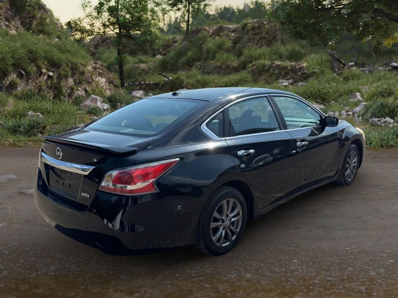 nissan altima 2015 1N4AL3AP6FC480695 image nissan altima 2015 1N4AL3AP6FC480695 image