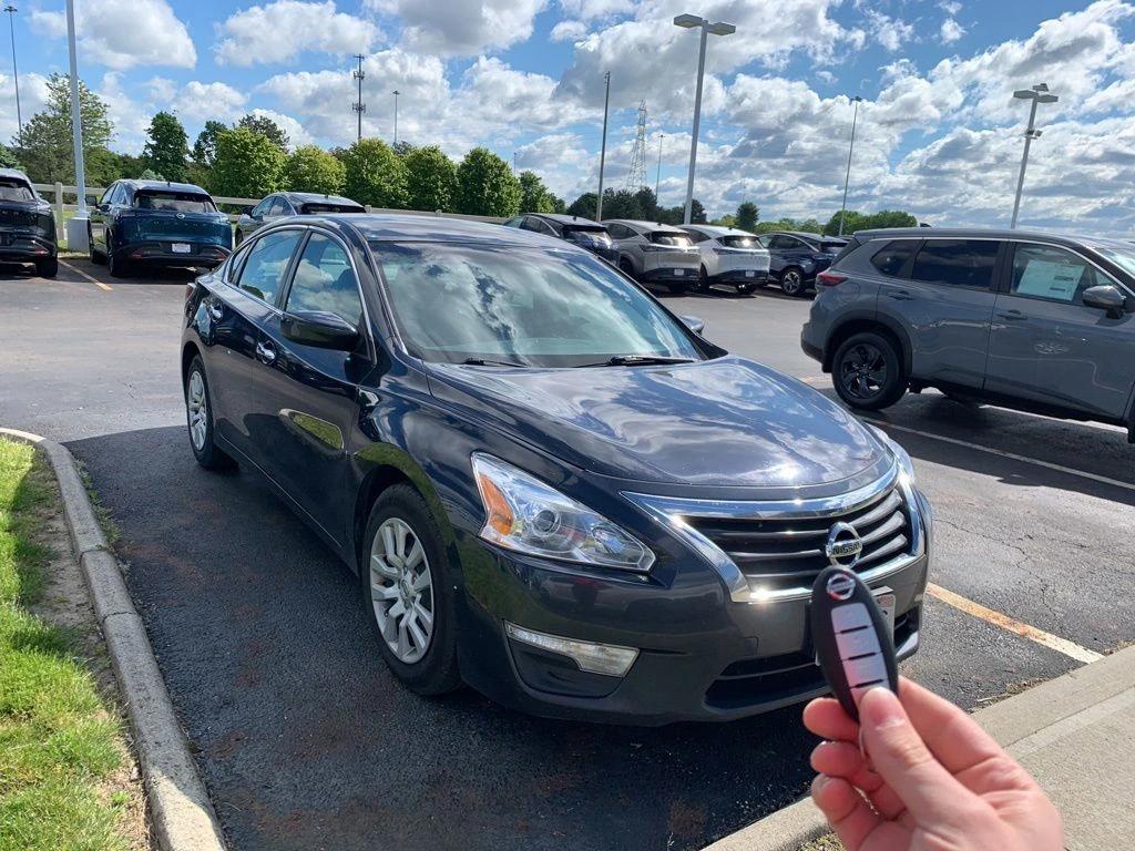 nissan altima 2015 1N4AL3AP9FN333386 image nissan altima 2015 1N4AL3AP9FN333386 image