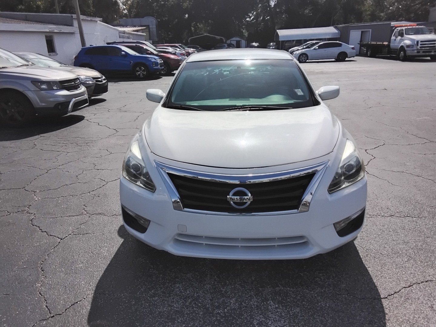 nissan altima 2015 1N4AL3AP3FN909327 image nissan altima 2015 1N4AL3AP3FN909327 image