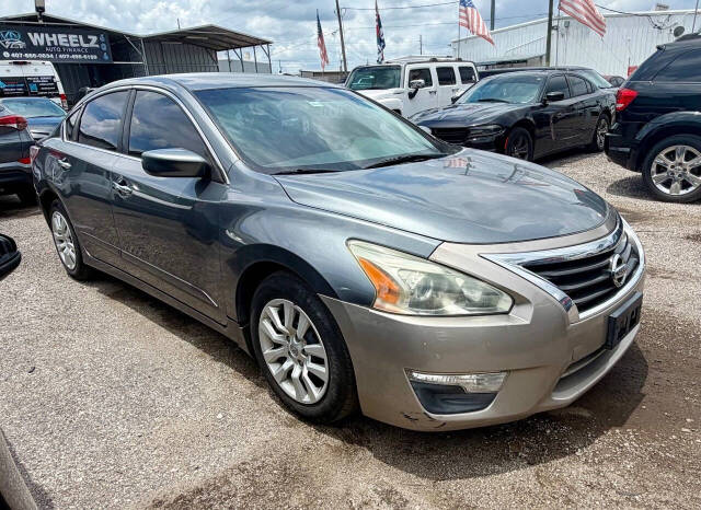 nissan altima 2015 1N4AL3AP4FC220442 image nissan altima 2015 1N4AL3AP4FC220442 image