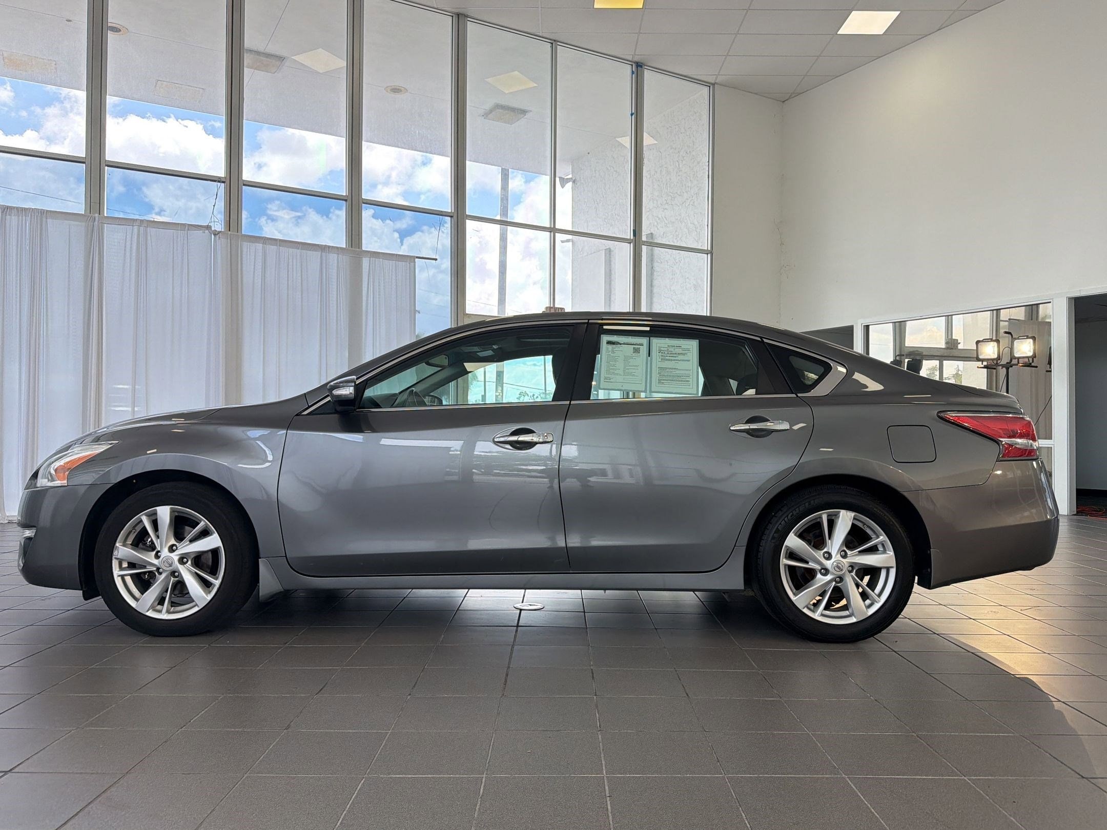 nissan altima 2015 1N4AL3AP9FC165406 image nissan altima 2015 1N4AL3AP9FC165406 image