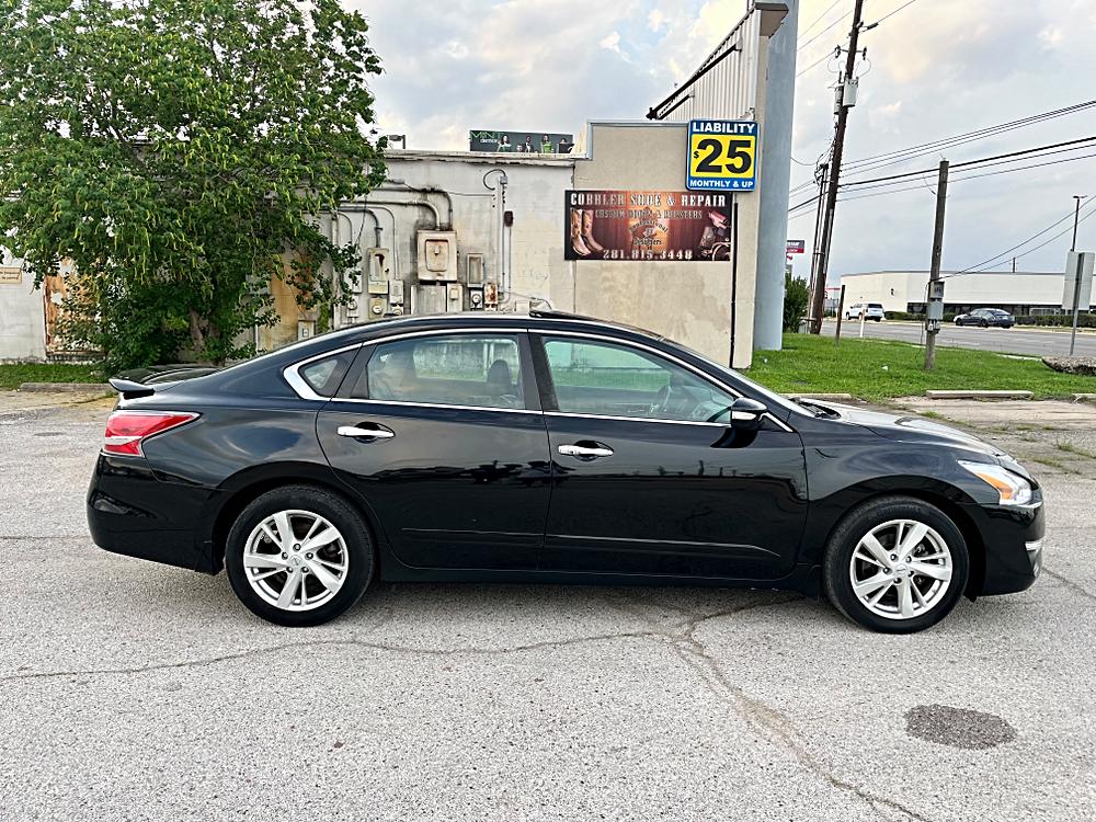nissan altima 2015 1N4AL3AP3FC588109 image nissan altima 2015 1N4AL3AP3FC588109 image
