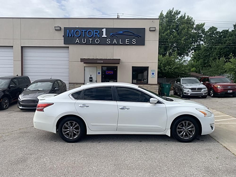 nissan altima 2015 1N4AL3AP0FN913562 image nissan altima 2015 1N4AL3AP0FN913562 image