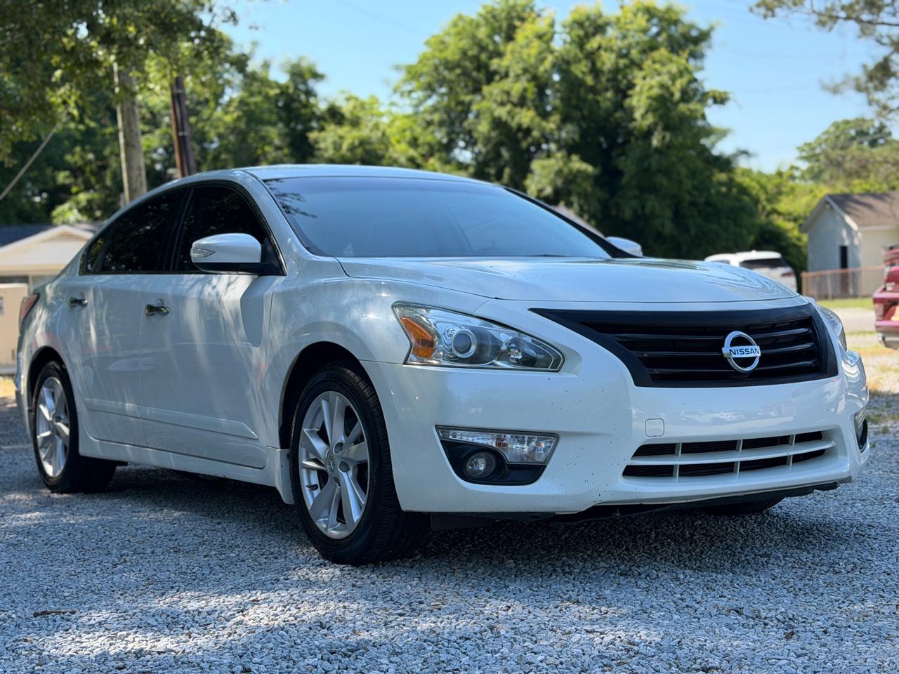 nissan altima 2015 1N4AL3AP4FC572923 image nissan altima 2015 1N4AL3AP4FC572923 image