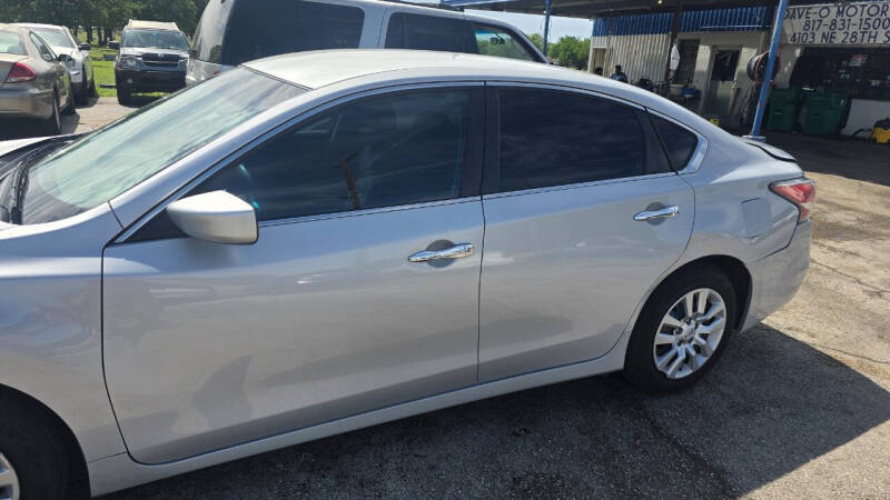 nissan altima 2015 1N4AL3AP6FN368631 image nissan altima 2015 1N4AL3AP6FN368631 image