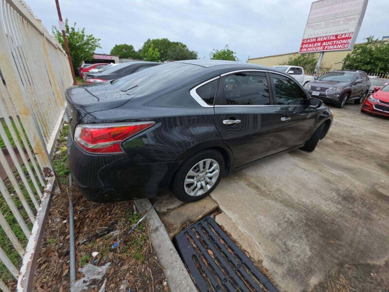 nissan altima 2015 1N4AL3AP8FC125771 image nissan altima 2015 1N4AL3AP8FC125771 image