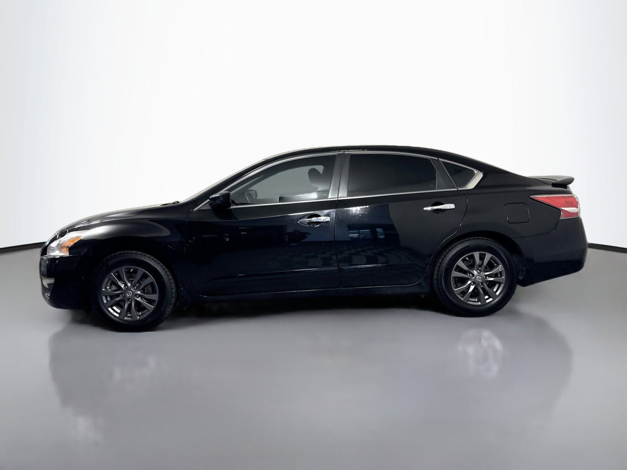 nissan altima 2015 1N4AL3AP5FC582103 image nissan altima 2015 1N4AL3AP5FC582103 image