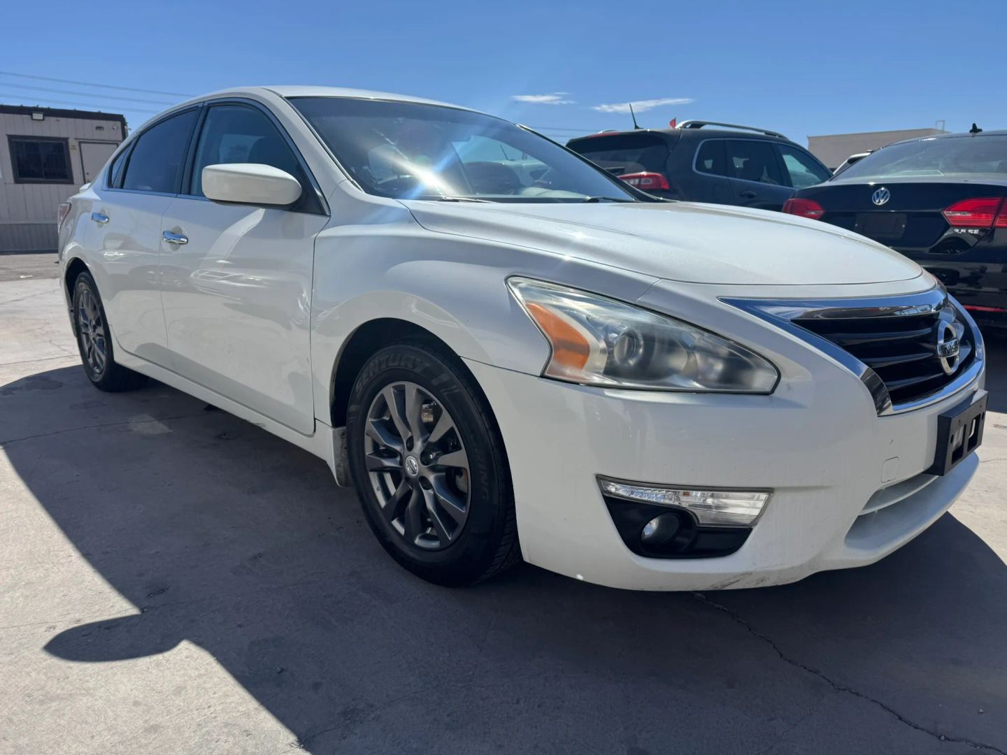 nissan altima 2015 1N4AL3AP3FN357120 image nissan altima 2015 1N4AL3AP3FN357120 image