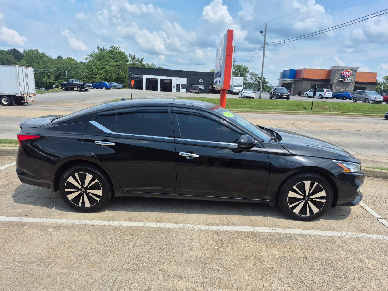 nissan altima 2022 1N4BL4EW3NN418105 image nissan altima 2022 1N4BL4EW3NN418105 image