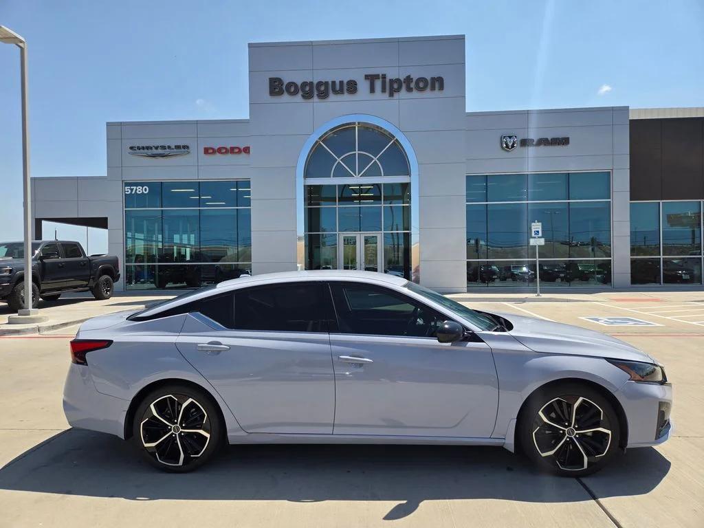 nissan altima 2025 1N4BL4CV2SN330183 image nissan altima 2025 1N4BL4CV2SN330183 image