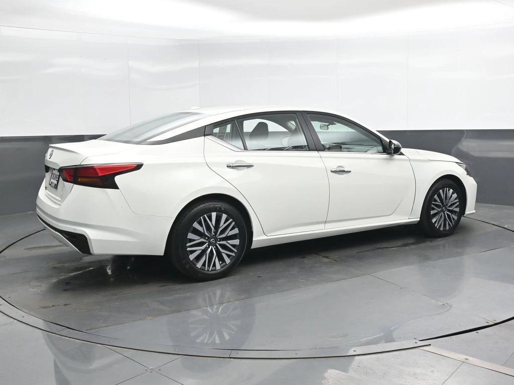 nissan altima 2025 1N4BL4DV6SN318410 image nissan altima 2025 1N4BL4DV6SN318410 image